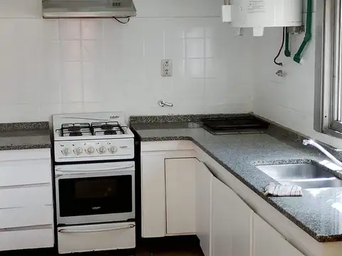 Depto Tipo Casa en Alquiler de 2 dormitorios
