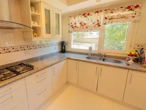 Venta Casa Bariloche Barrio El Faldeo 4 Ambientes