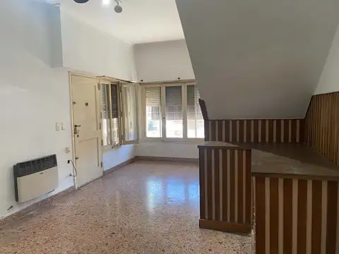Depto Tipo Casa en Venta de 4 ambientes