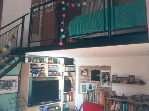 Depto Tipo Casa en Venta de 4 ambientes