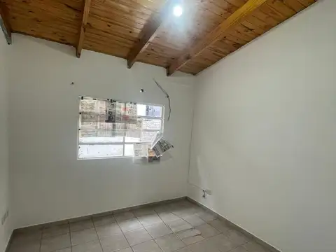 Depto Tipo Casa en Alquiler en Ciudad Madero, $ 310.000