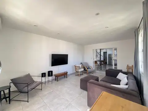 Depto Tipo Casa en Alquiler 8 años