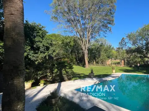 Casa en Venta Colonia Benítez con pileta