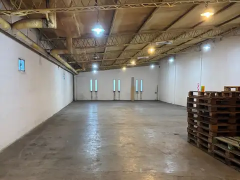 VENTA LOCAL COMERCIAL SOBRE AV BELGRANO