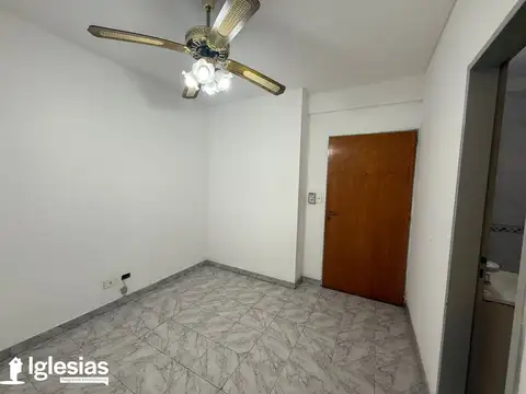 Avenida Vélez Sarsfield 16, villa madero, Provincia de Buenos Aires, 100