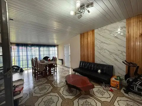 Depto Tipo Casa 3 ambientes con 2 baños