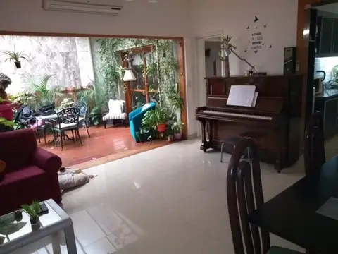 Depto Tipo Casa en Venta de 5 ambientes