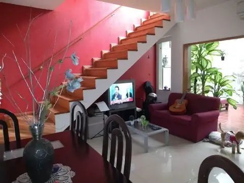 Depto Tipo Casa en Venta en Villa General Mitre, USD 190.000