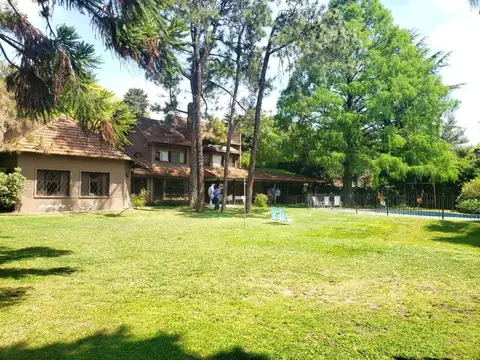 Casa en Venta de 5 dormitorios