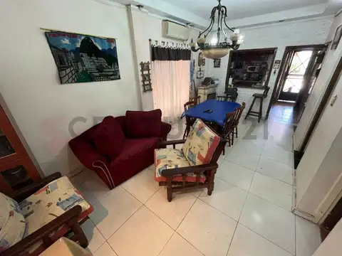 Av. 25 de Mayo 3000, Piso 0