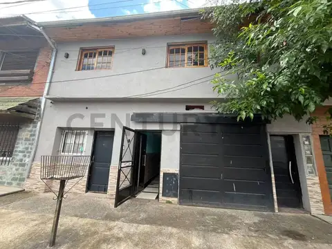 Casa principal + PH independiente + local comercial