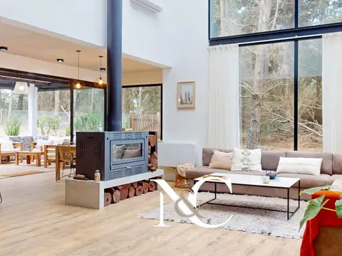 Casa en Venta en Costa Esmeralda, USD 460.000