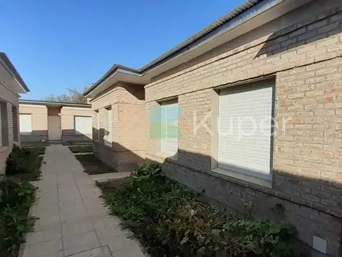 Mercedes Calle 68 entre 25 y 27 25-27