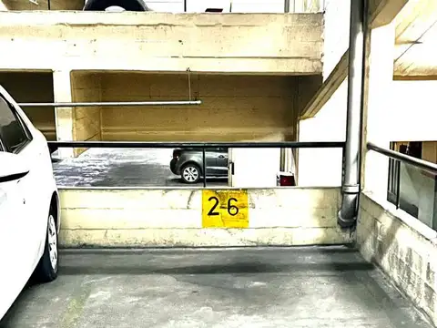 Cochera - Barrio Norte