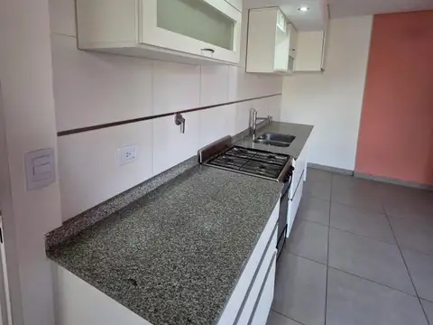Departamento en Alquiler en Moron, $ 450.000