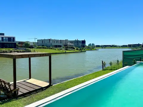 Casa Quinta  en Venta en Carpinchos, Nordelta, Tigre