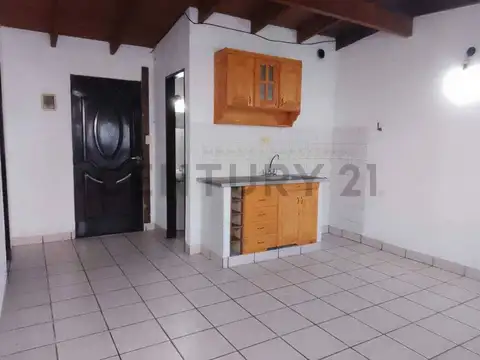 ALQUILER Dto. 1 dormitorio en calle 8 bis e/80 y 81 - La Plata