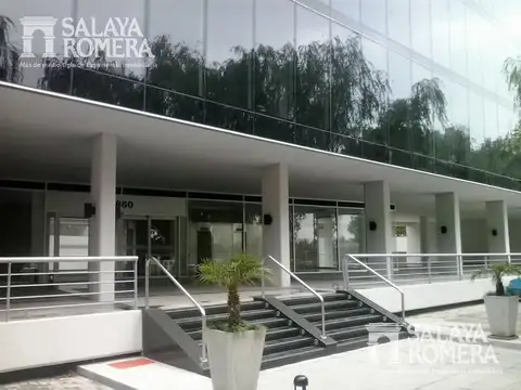 Oficina Monoambiente con 4 baños