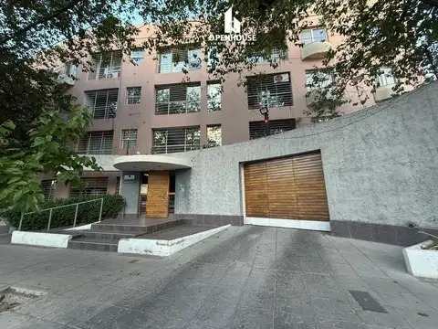 OPENHOUSE VENDE fabuloso departamento con inmejorable ubicación en la 5ta SECCIÓN, Ciudad, Mendoza.