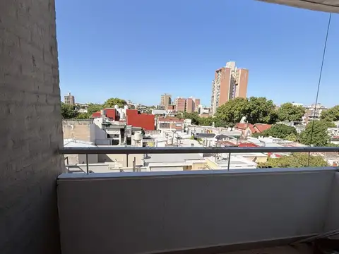 Departamento en Alquiler en Republica De La Sexta, $ 450.000