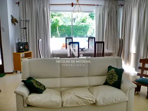 Casa 4 ambientes con 3 baños