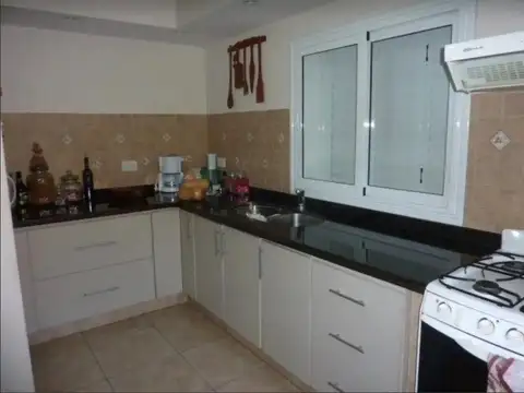 Casa en Venta en Lujan, USD 210.000