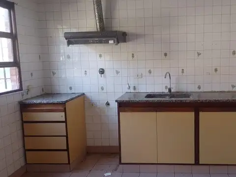 Casa en Venta en Barrio Parque, USD 220.000