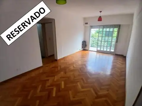 Depto 2 amb al contra frente c/balcón