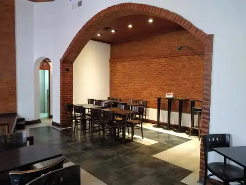 Local en Venta 40 años