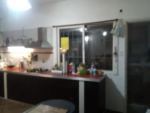 Casa en Venta en Castelar, USD 110.000