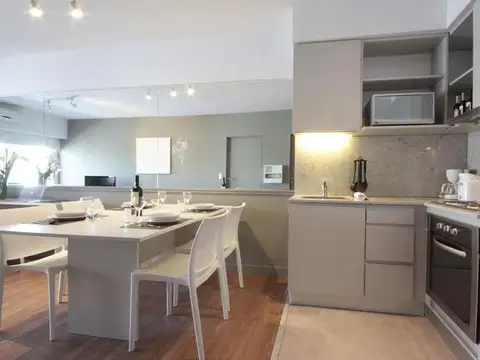 Godoy Cruz al 2400 entre  Charcas y Paraguay