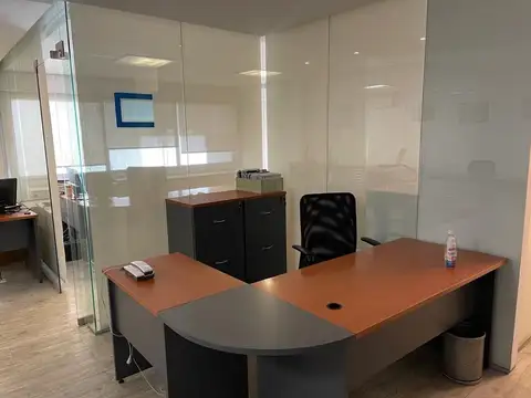 Oficina en Venta con 1 cochera