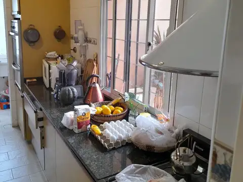 Depto Tipo Casa 7 ambientes con 2 baños