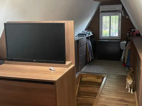 EXCELENTE CASA QUINTA LOTE 20 X 40 QUINCHO DOS DORM.BAÑO COCINA PARQUE IMPECABLE PARA ENTRAR YA