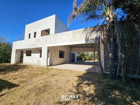 Casa en Venta con 1 cochera