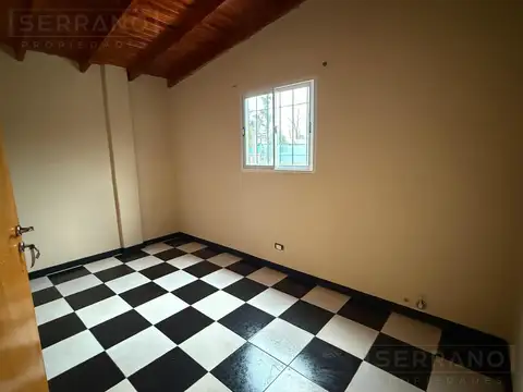 Casa 3 ambientes con 1 baño