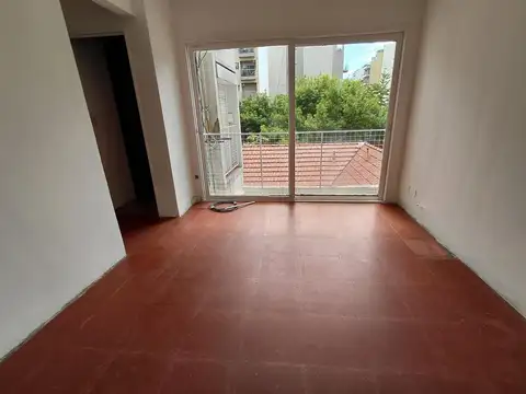 Alquiler dto 2 ambientes c/balcón francés V. Urqui