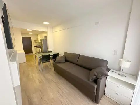 Esmeralda 800, Piso 9