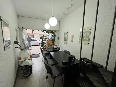 Local en Venta 40 años