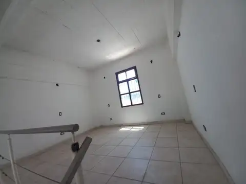 EXCELENTE LOCAL EN ALQUILER