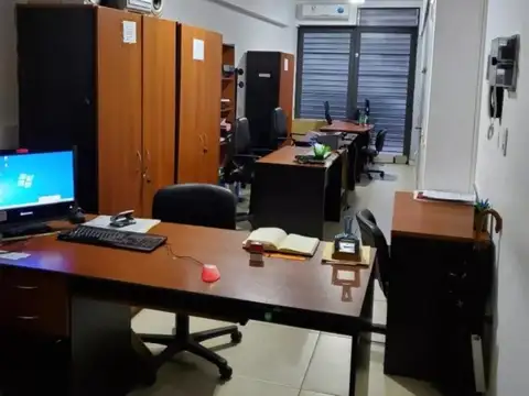 Oficina Con Cochera