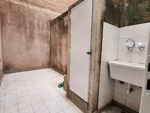 DEPARTAMENTO 2 DORMITORIOS CON PATIO EN ALQUILER - CALLAO 100 - PICHINCHA - ROSARIO