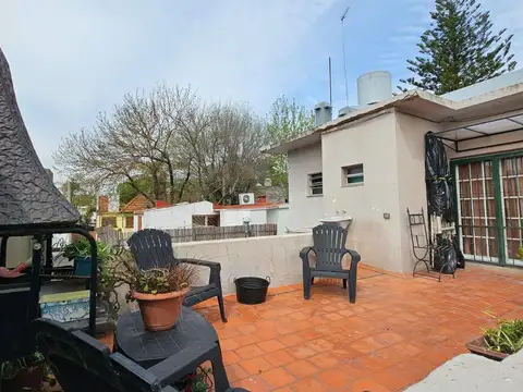 PH TIPO CASA PASILLO AL FONDO 3 AMBIENTES EN VENTA