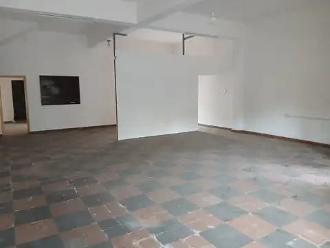 Local en Venta 86 años