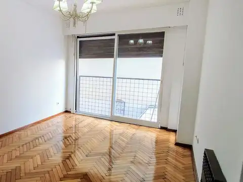 Departamento 2 ambientes balcon frances Abasto