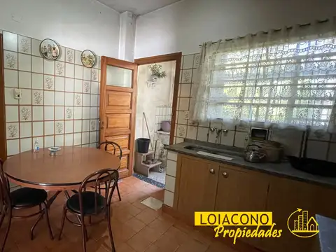 Casa 4amb patio fondo garaje - Murguiondo al 4600 - Loiacono Propiedades
