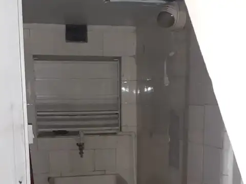 Local - Venta - Argentina, Capital Federal - VENEZUELA 907