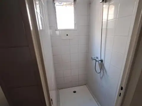 Oficina 3 ambientes con 2 baños