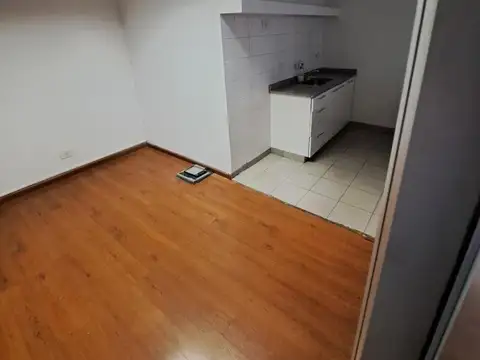 Oficina en Alquiler en San Nicolás, USD 1.350