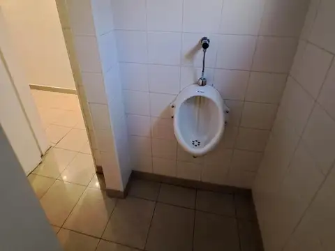 Oficina en Alquiler al Sur